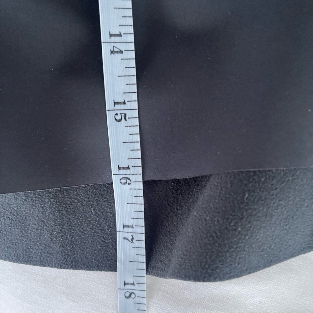 Lululemon Mini Skirt - Picture 6 of 7